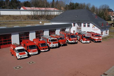 Bild 01.JPG - Alle im Dienst befindlichen Fahrzeuge